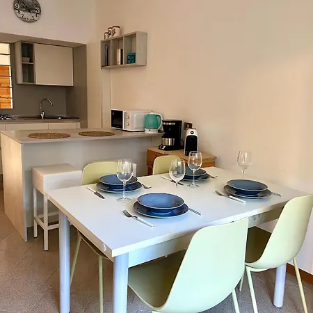Enchanting For Six Guests Apartment *